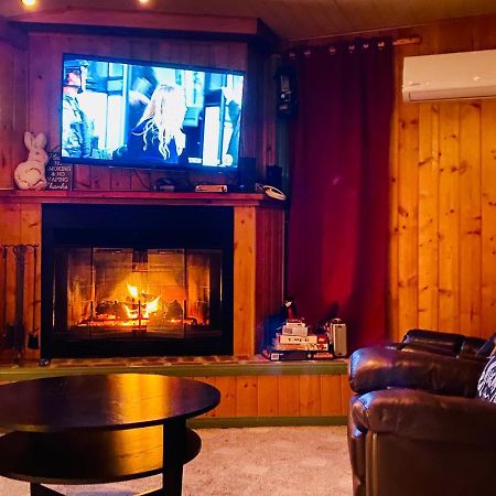Snow Bunny Cottage, Pets Welcomed! Green Valley Lake 외부 사진