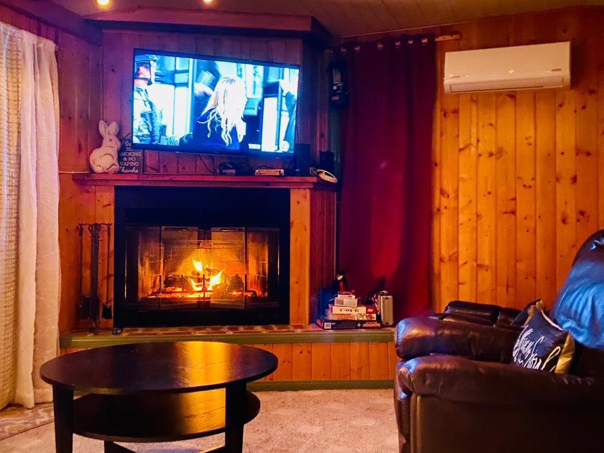 Snow Bunny Cottage, Pets Welcomed! Green Valley Lake 외부 사진